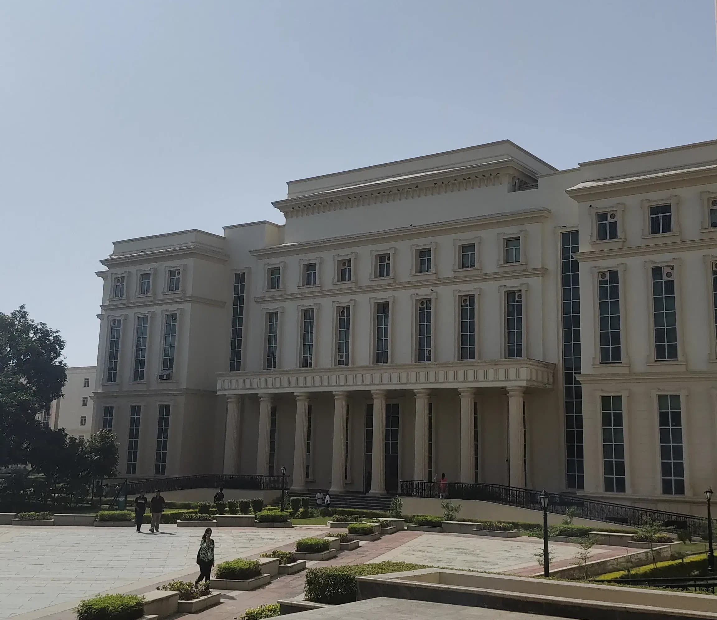 Amity University Lucknow Campus photo 6